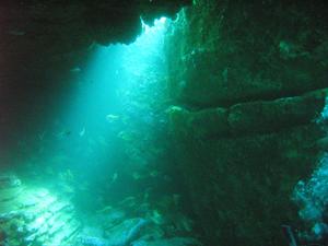 [Light streams into the deeper chamber of Andy's Cave at The Apartments, NSW.<br/>
26 Jan 2007]